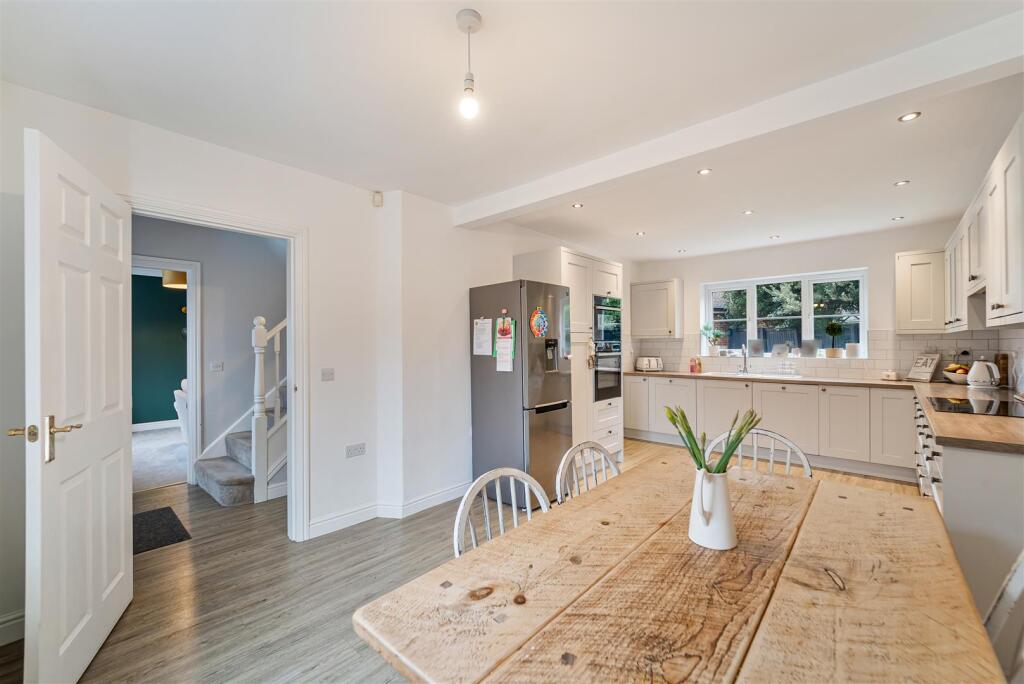 Kitchen/Dining Room