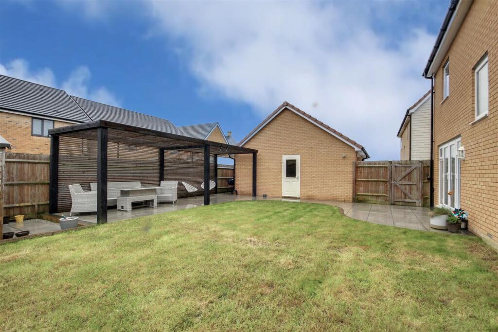 Garden 2.jpg