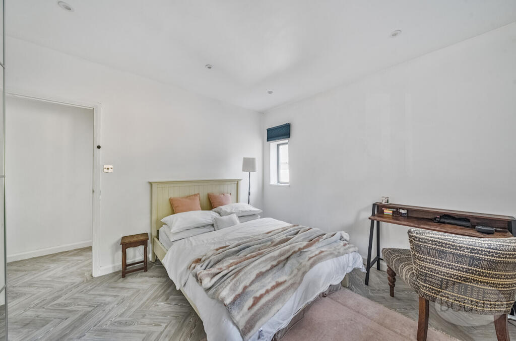 f81f66e4-d3ee-4a2...