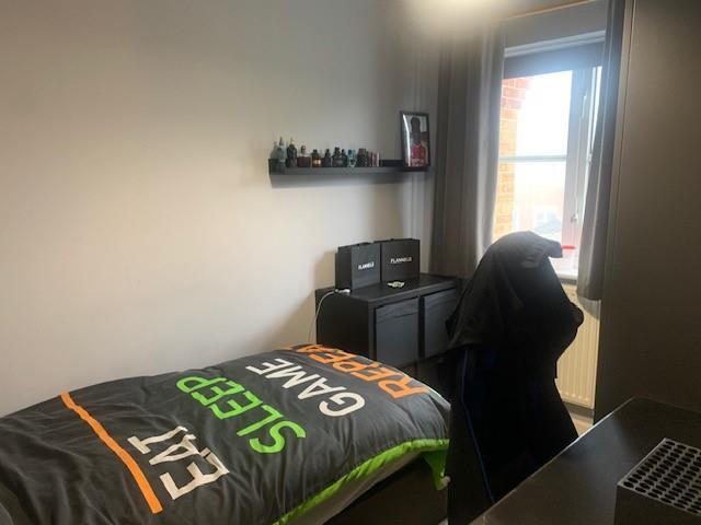 Photo Bedroom 2.jpg