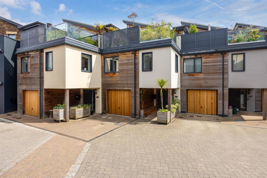 A09 - 17 Baltic Way Totnes - 250514.jpg