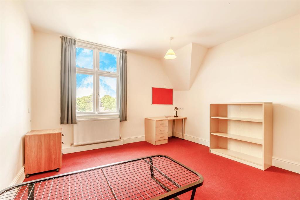 8508862-interior02.jpg