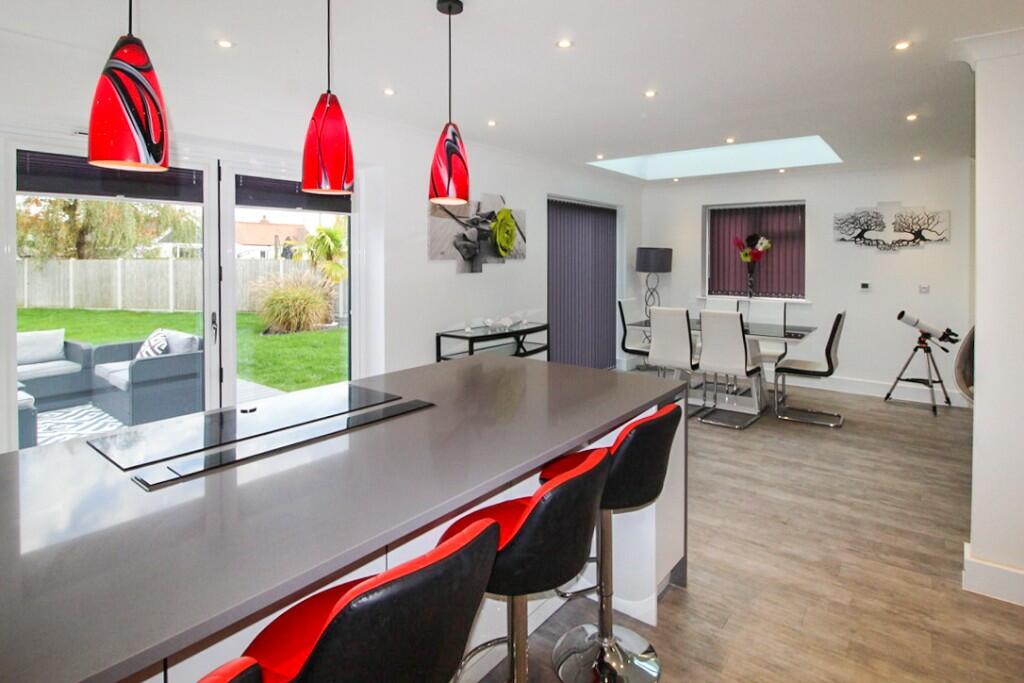 Kitchen/Breakfast