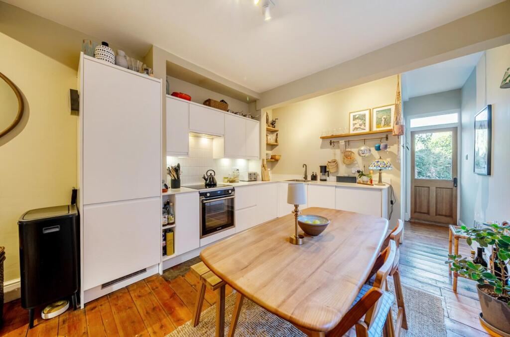 Kitchen Diner2.jpg