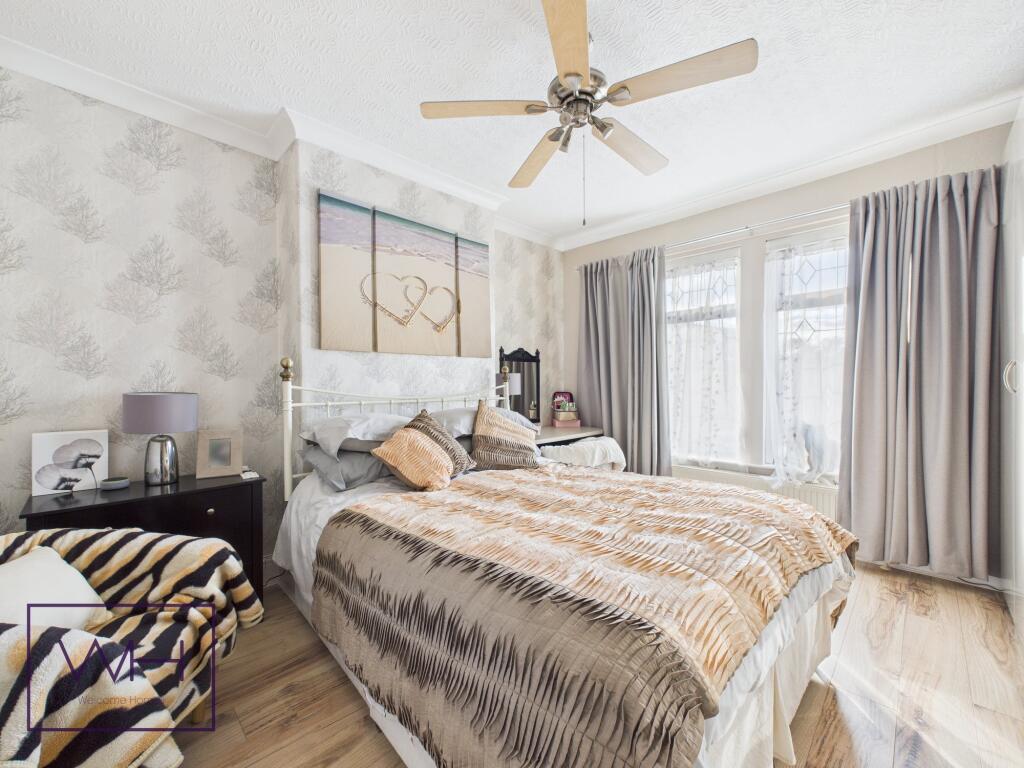 CAM03785G0-PR0306-ST