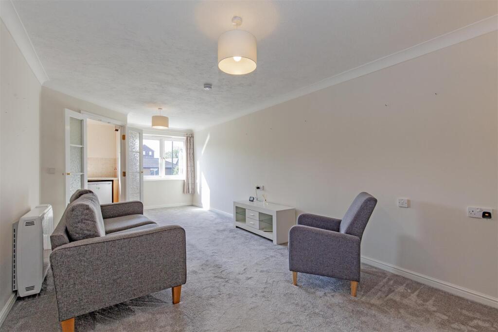 Reception Room-1.jpg