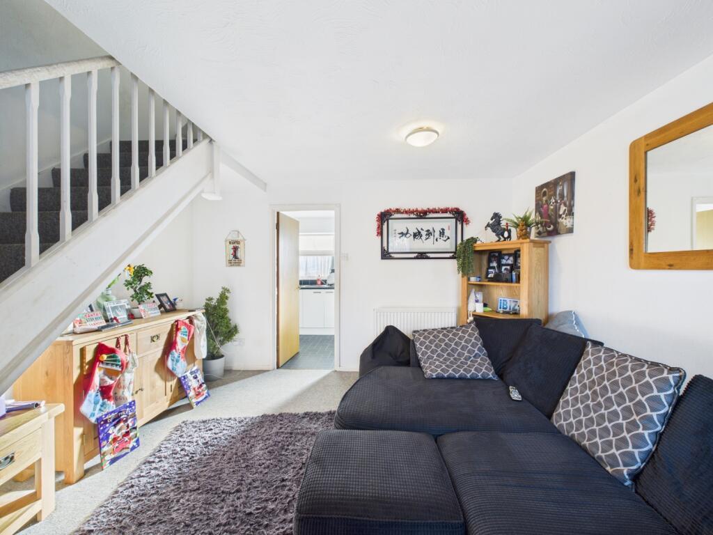 CAM02023G0-PR0186-STILL015