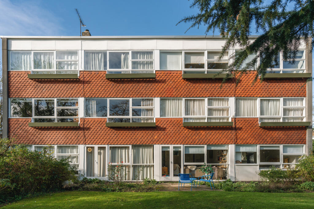 242972 - 6GrayCourt_HighRes-23.jpg