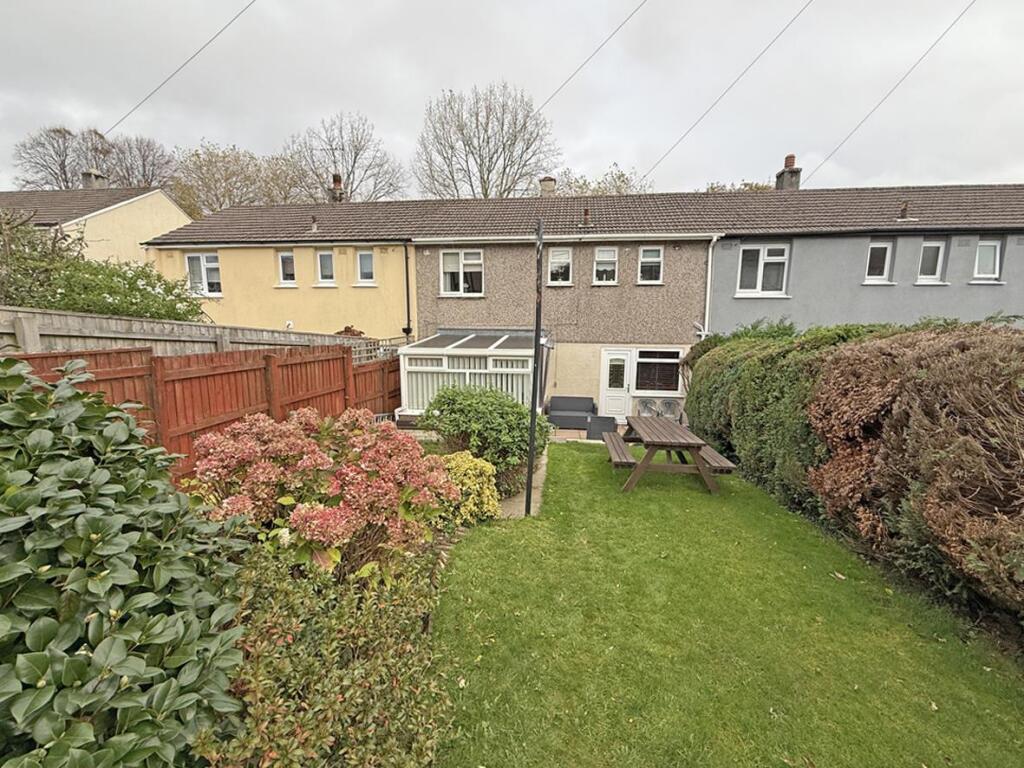 Honicknowle Lane 407 - Rear 2.jpg