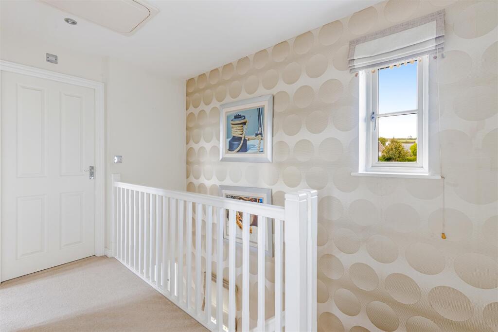 A16 - 4, Chillington, Helmers Way - 250908.jpg