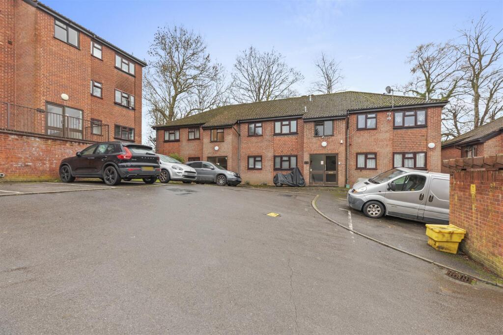 17 Kaybridge Close, HP13 7HF-13.jpg
