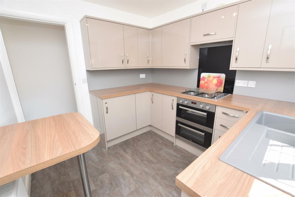 BREAKFAST KITCHEN