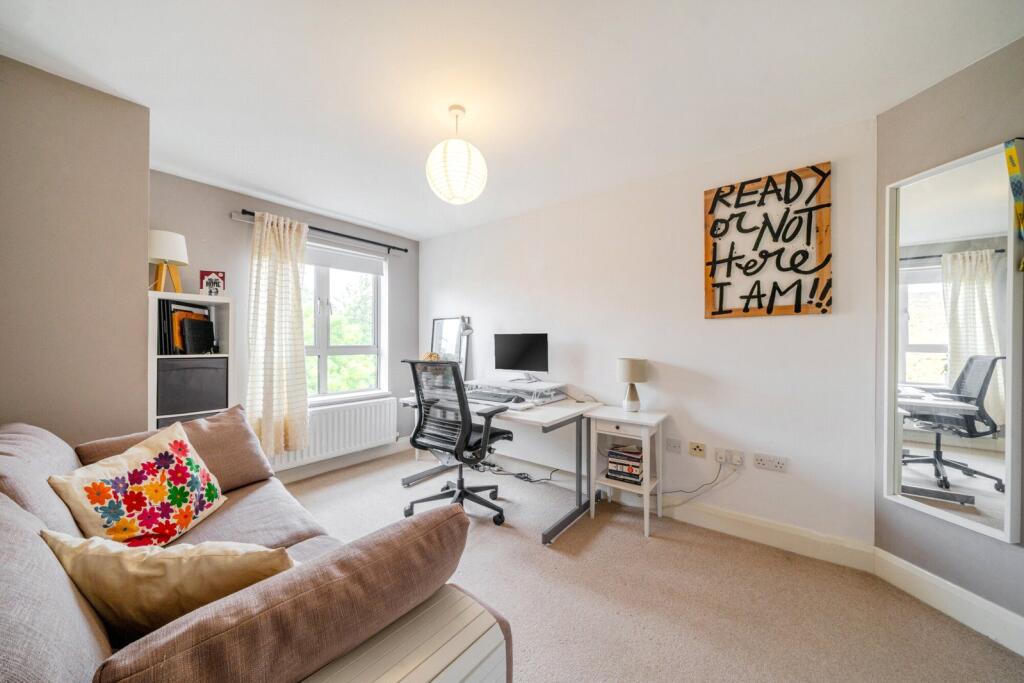 1300883-15-6842ae...