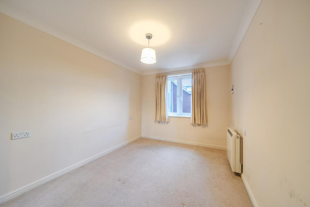 1394763-8-694bffb...