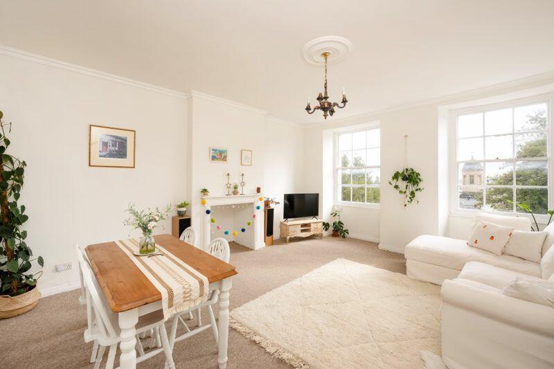 Sitting/Dining Room