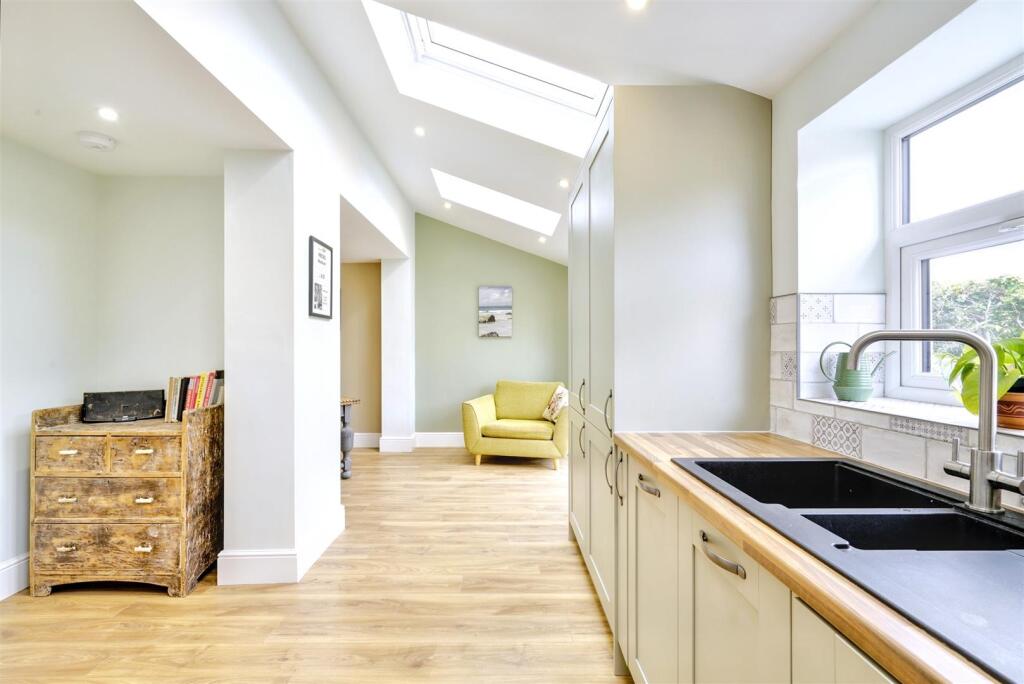 Living/Dining Kitchen