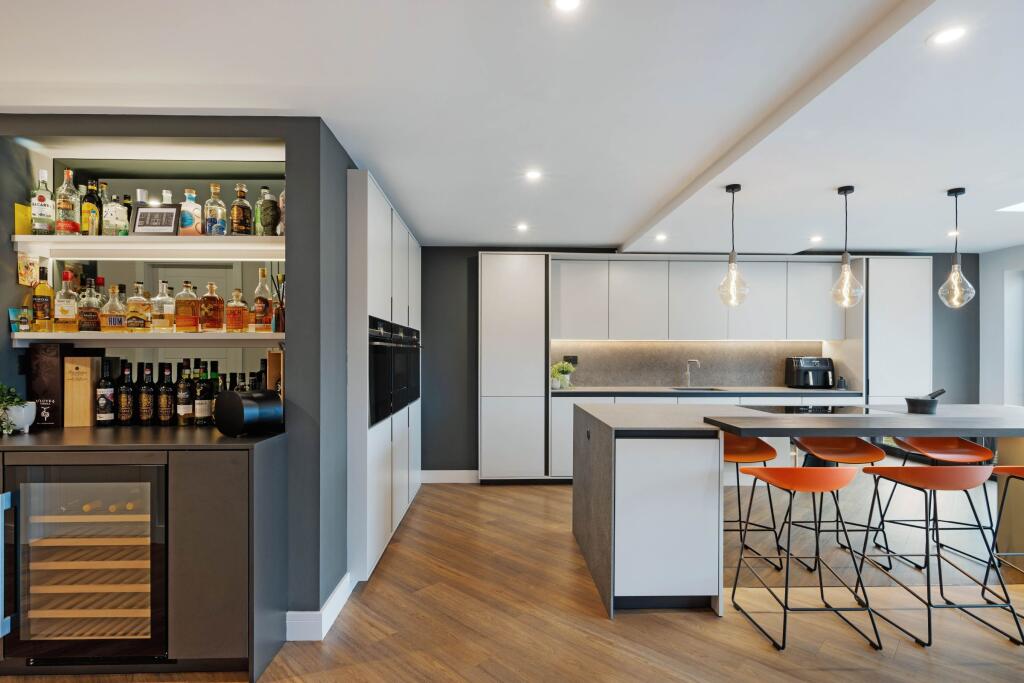 Open Plan Kitchen / Diner