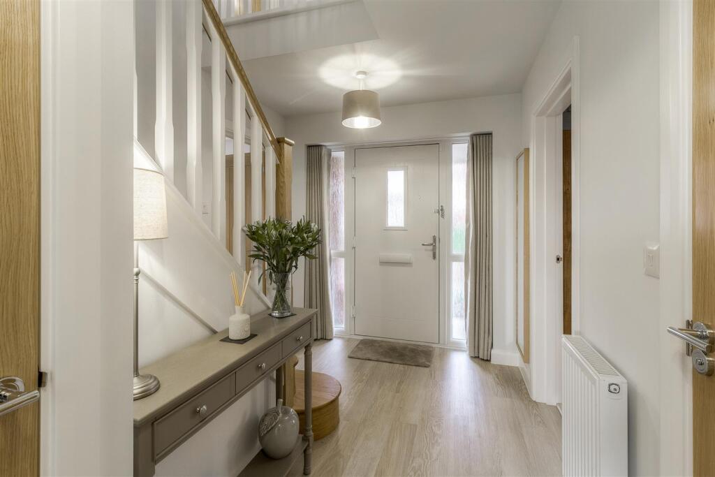 5 Wilson Close 002.jpg