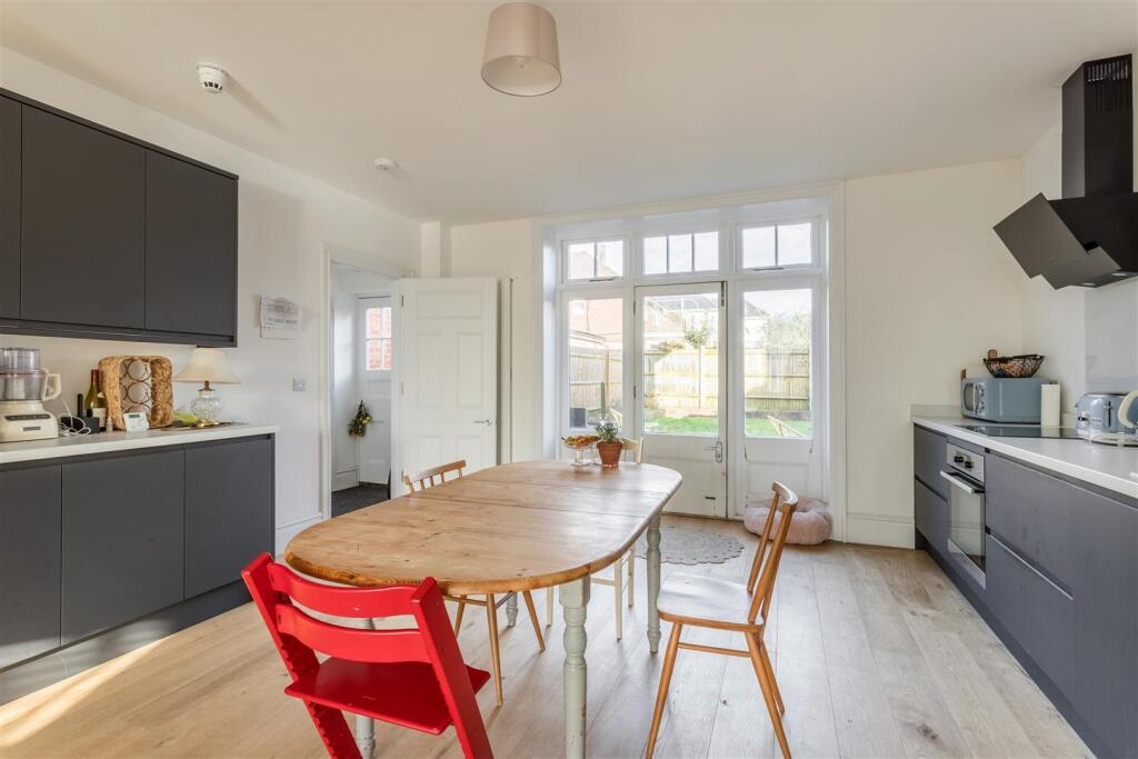 340 Dyke Road -13.jpg