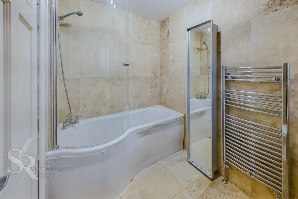 Main Bedroom En Suite