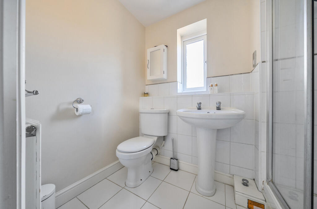 En-Suite Bathroom