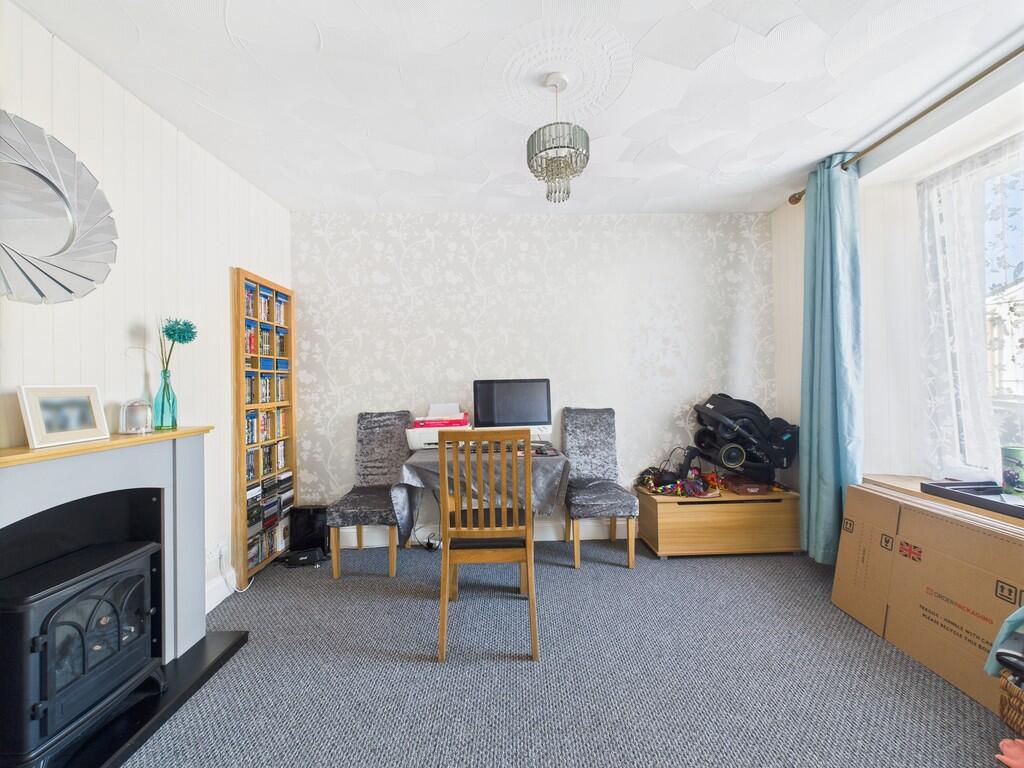 CAM02089G0-PR0524...