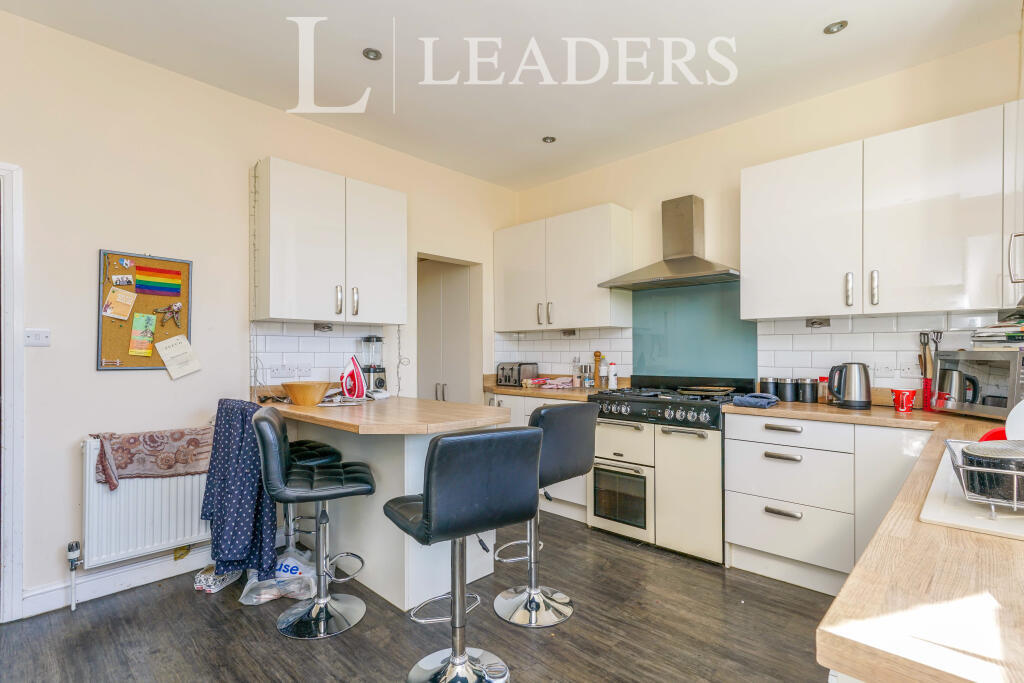 Kitchen 2