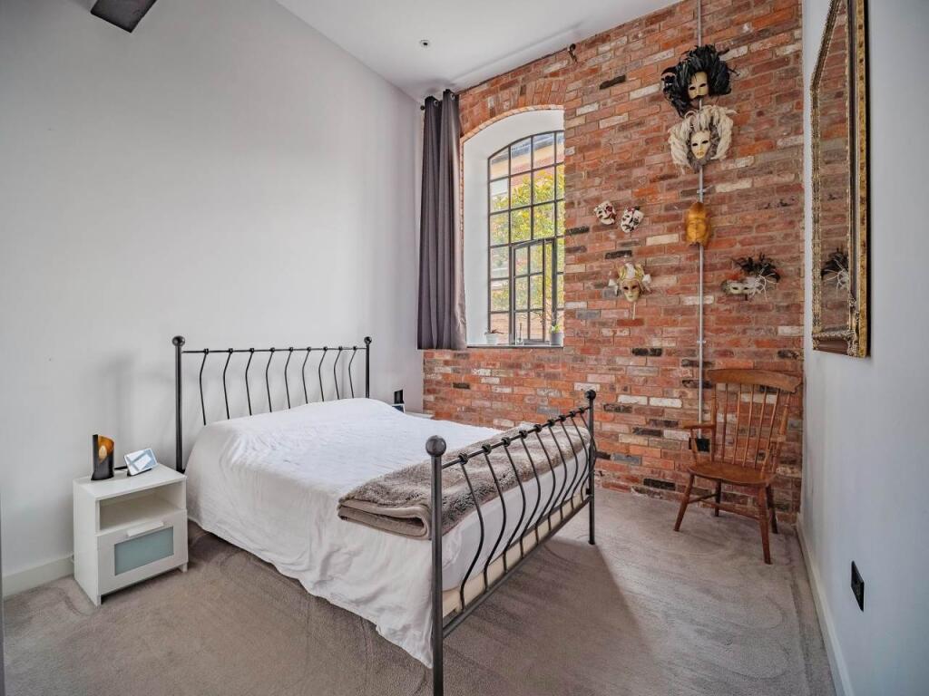Bed 1