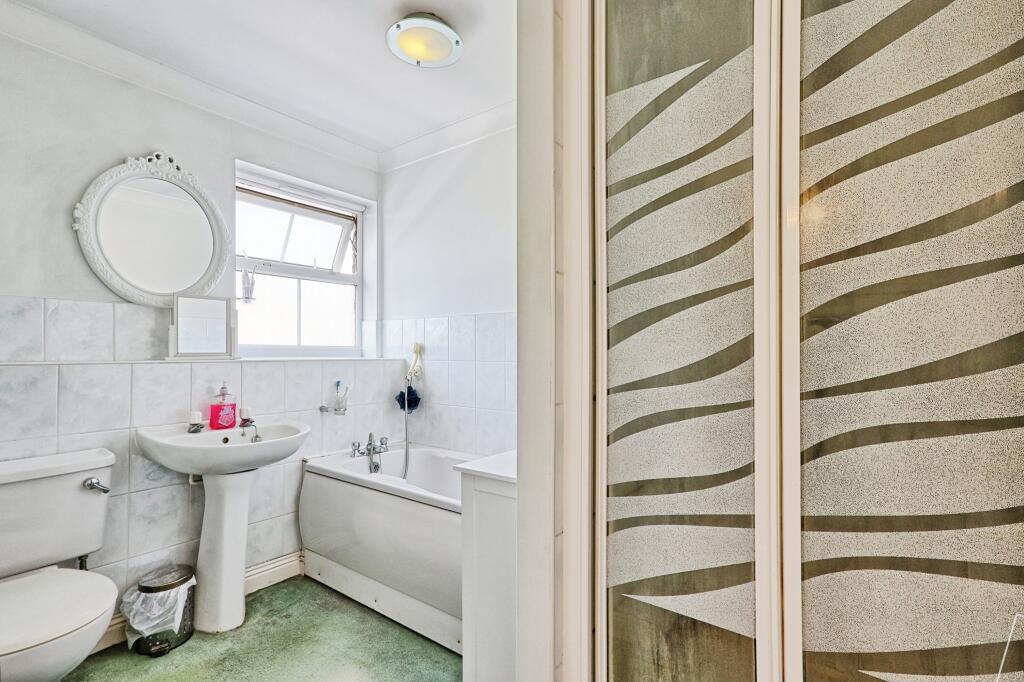 En-suite One