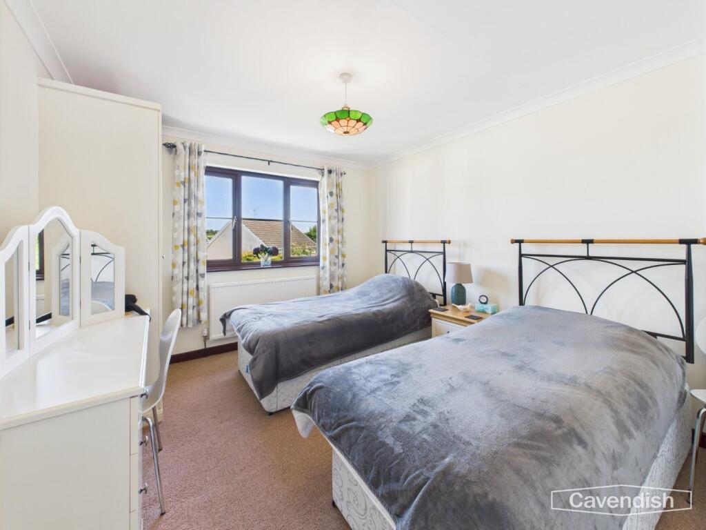BEDROOM 2