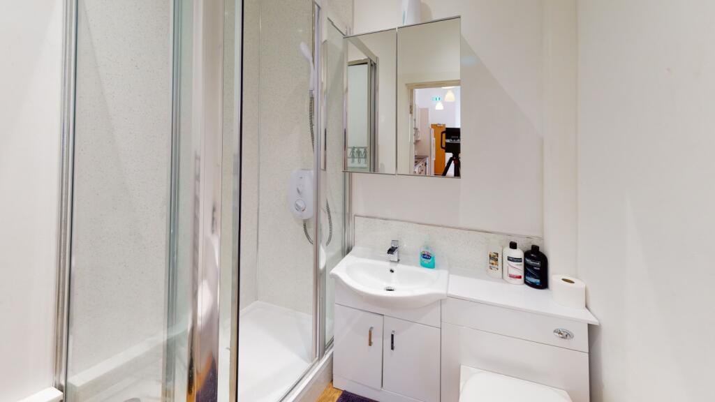54a-Glasshouse-St-Bathroom