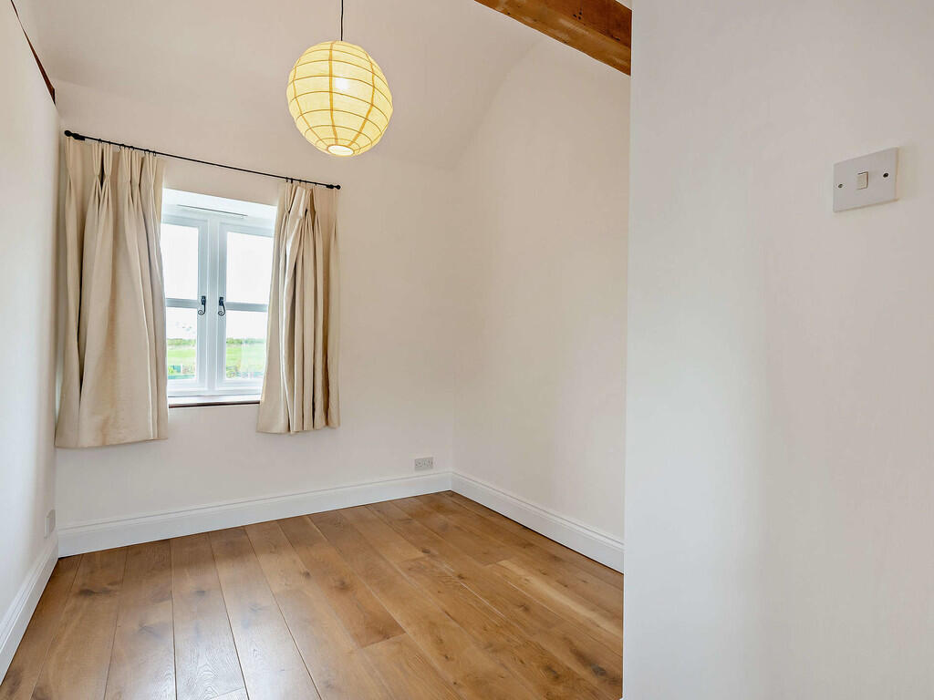 8666823-interior0...