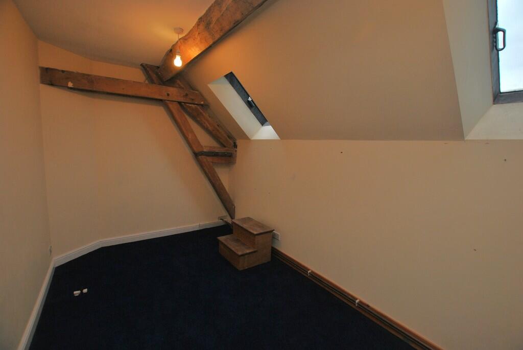 Charlton Barn, Be...