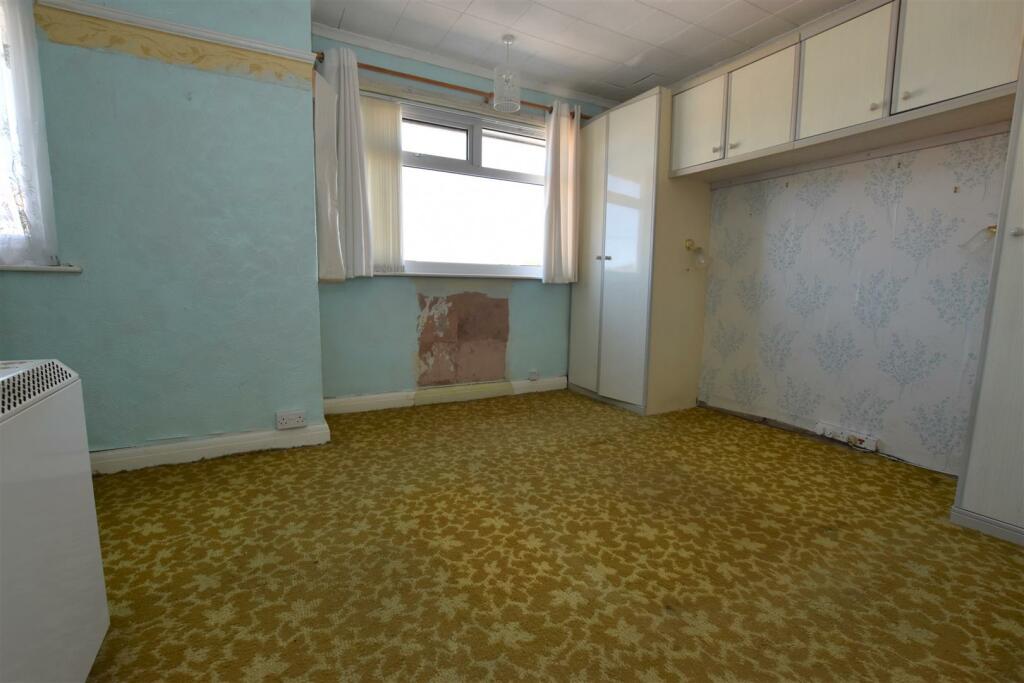 Bedroom One.jpg