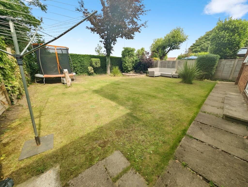 685fafd0-garden 201.jpg