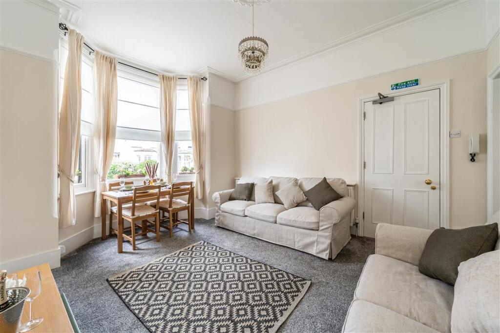 Flat-A-34-Bickers...