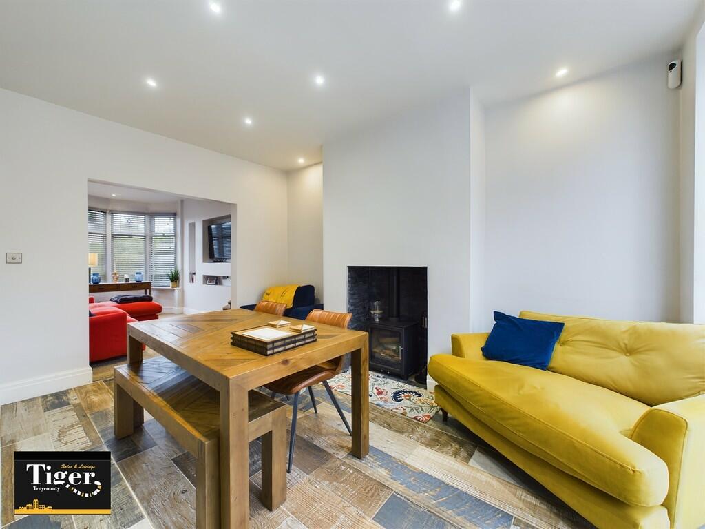 CAM03440G0-PR0006...