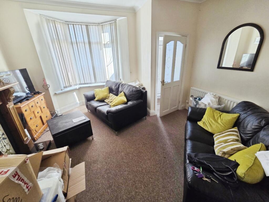 pbox-living_room-325894.jpg
