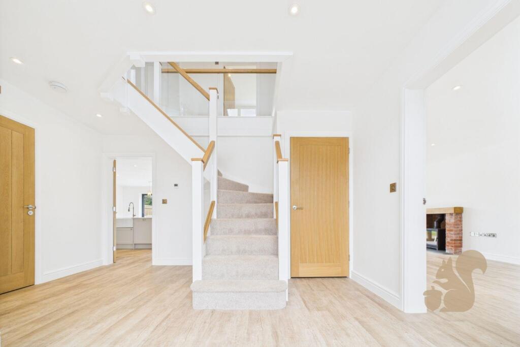 Hallway - Semper House.jpg