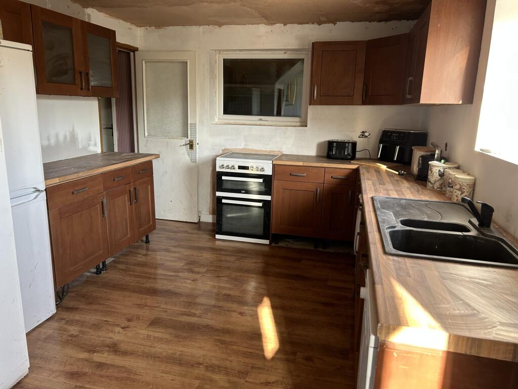 8 Mossgiel Avenue, Dumfries, DG2 9EA - Braidwoods 