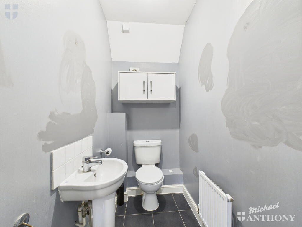 CAM03218G0-PR0717-STILL002