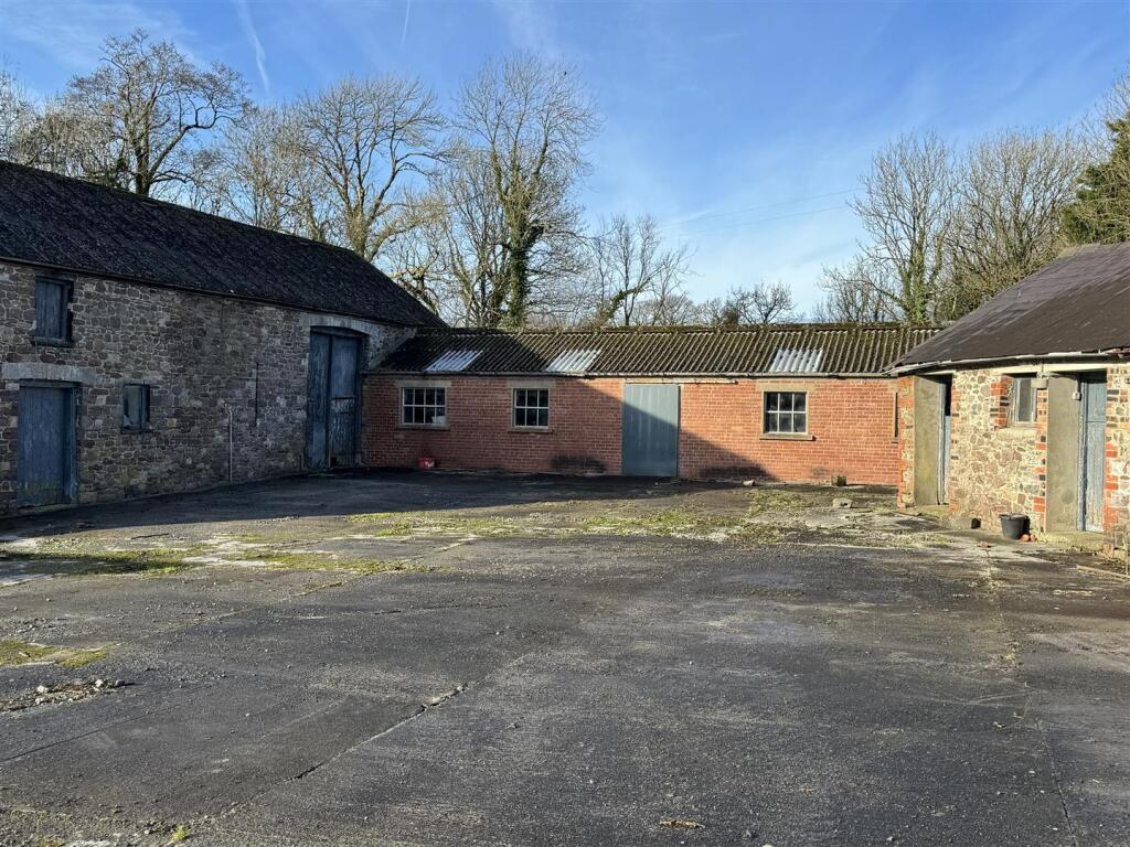 FORMER COWSHED -  SECTION 2