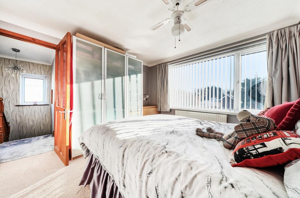 1381281-18-69204c9785df9