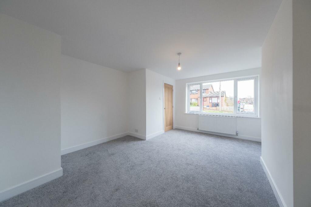 23 Oathills Drive-007.jpg