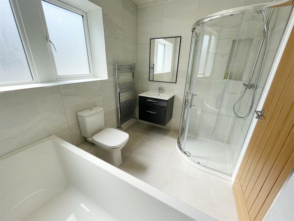 HOUSE BATHROOM