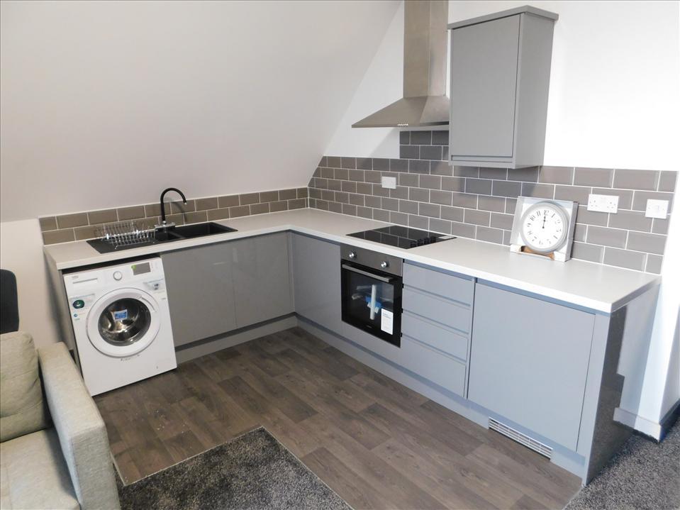Lounge/Kitchen