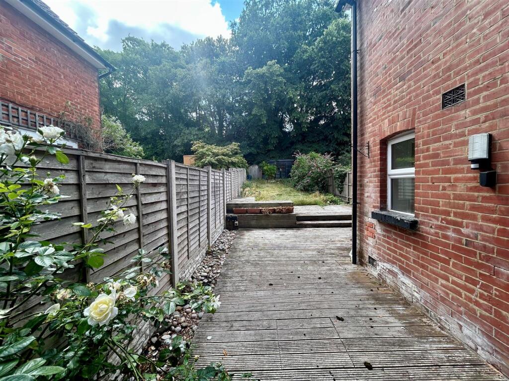 26 Union Street garden.jpg