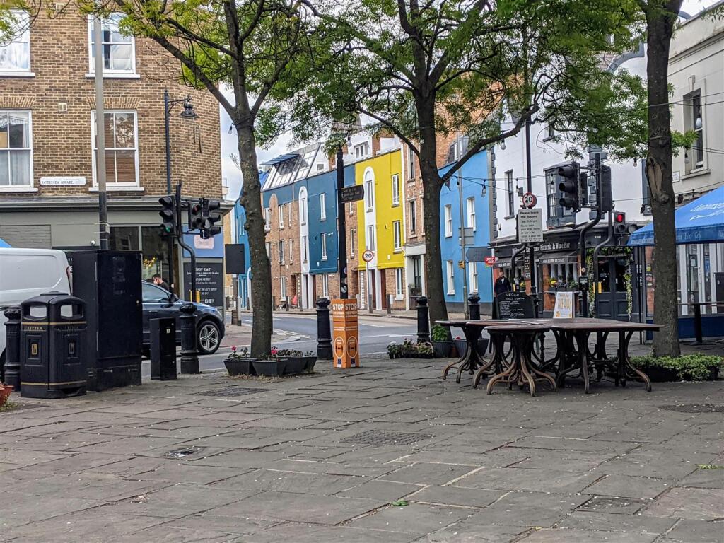 Battersea Church Road_repaint.jpg