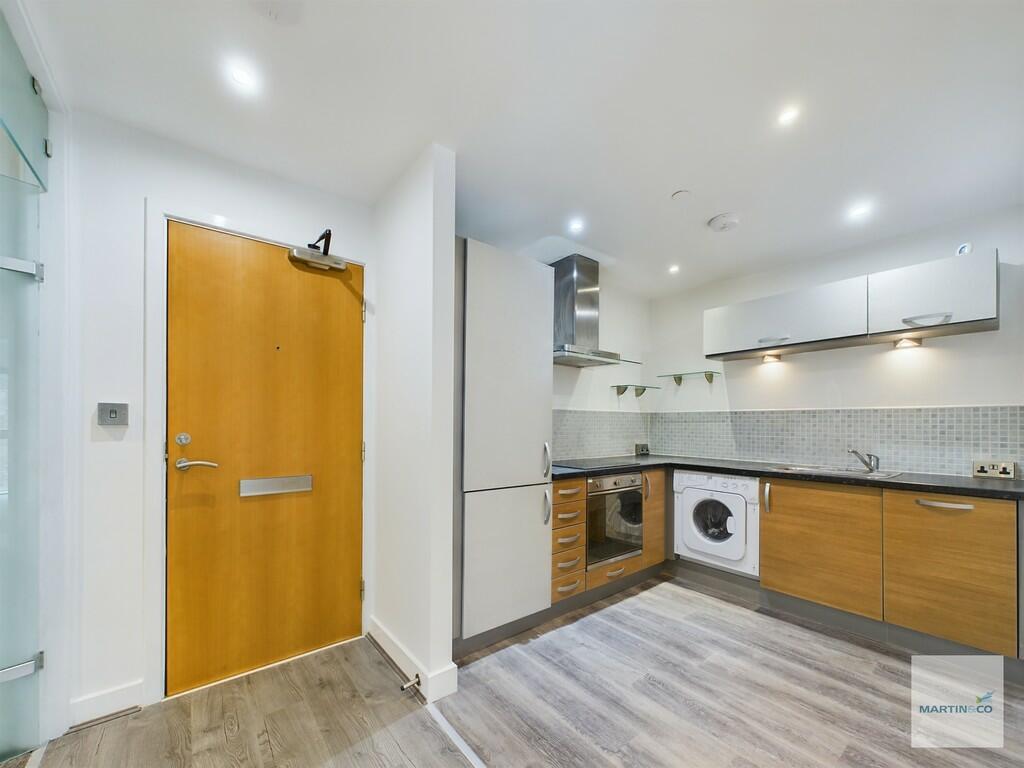 CAM03394G0-PR0126...