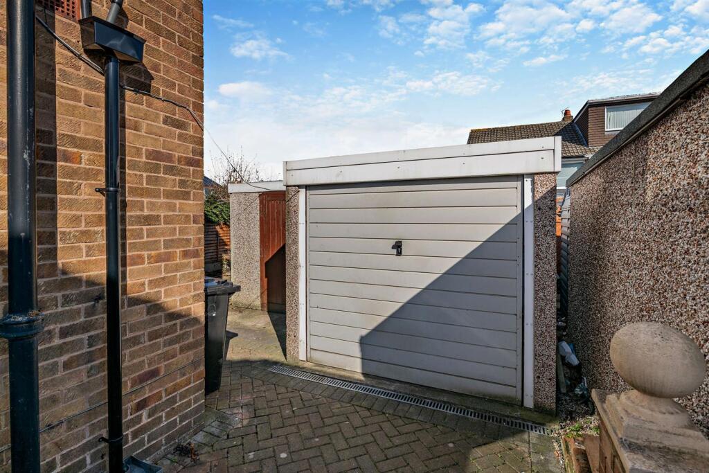 8640249-exterior10-800.jpg